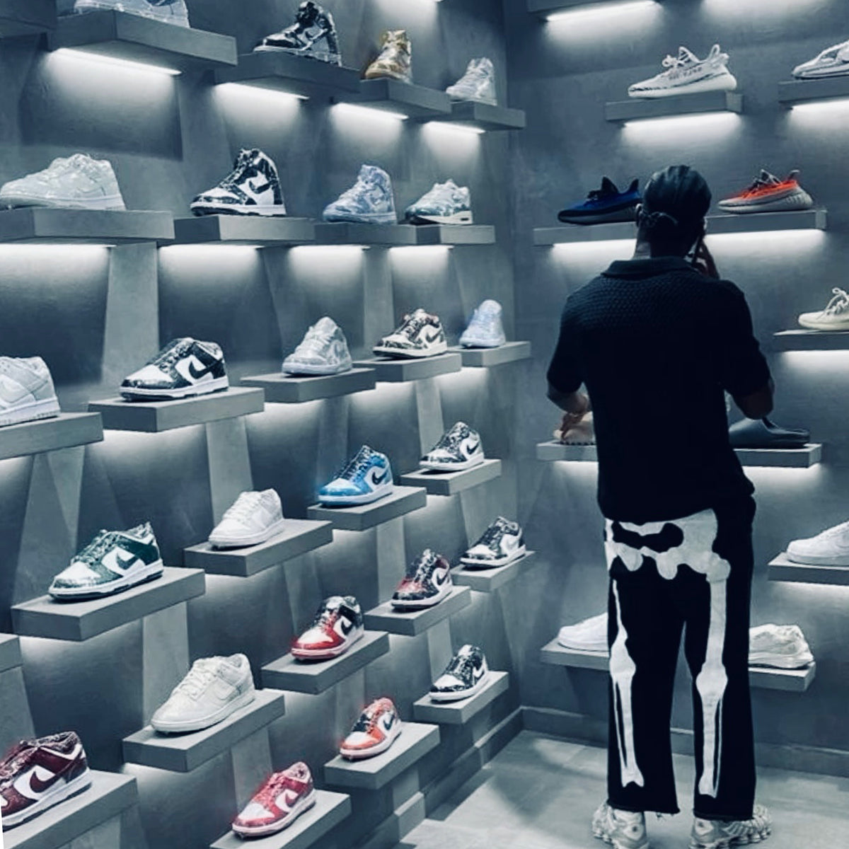 FOOTWEAR